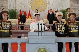 김정은 군사 연설 북한 미사일 발사 전쟁 체제 선전 상징 이미지
