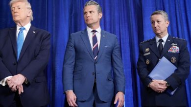 하르그섬과 호르무즈 해협을 둘러싼 미·이란 군사 긴장을 상징적으로 보여주는 중동 해상 군사 이미지