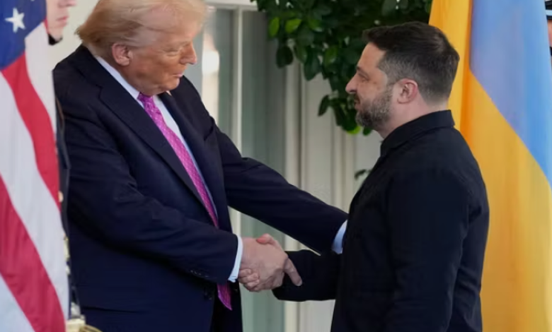 젤렌스키와 트럼프, 돈바스와 우크라이나 종전 압박을 상징적으로 보여 주는 국제정치 이미지