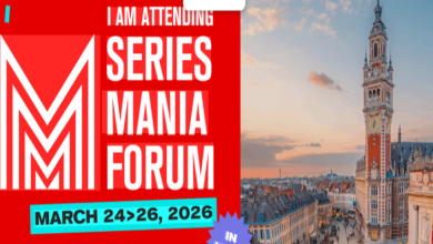 시리즈 마니아 포럼에서 유럽 시리즈 공동제작 협약을 상징적으로 보여주는 유럽 지도와 스트리밍 화면 이미지