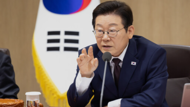 이재명 대통령의 강경한 부동산 발언이 한국 자산시장과 공공 개입 논쟁에 미치는 파장을 상징적으로 보여주는 이미지