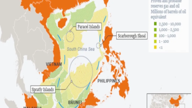 남중국해와 말라카 해협, 한국으로 향하는 원유 해상 운송로가 표시된 지정학 지도 이미지
