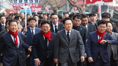 지방선거를 앞두고 리더십 위기에 몰린 장동혁을 상징하는 이미지