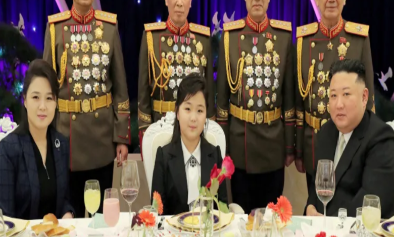 김정은 후계 구도 속 김주애와 김여정, 그리고 북한을 둘러싼 미중 전략 경쟁을 상징적으로 보여주는 이미지