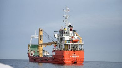 호르무즈 해협 재개방 발표 이후에도 한국 경제와 민생이 여전히 유가와 물류 불안에 노출돼 있음을 보여주는 기사 대표 이미지