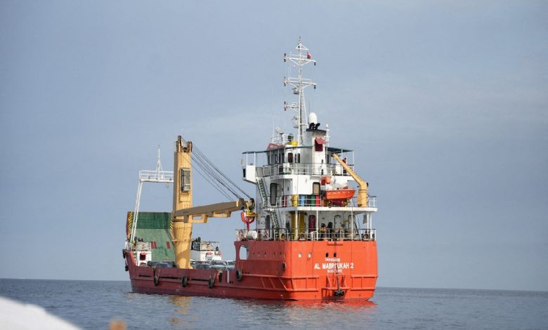 호르무즈 해협 재개방 발표 이후에도 한국 경제와 민생이 여전히 유가와 물류 불안에 노출돼 있음을 보여주는 기사 대표 이미지