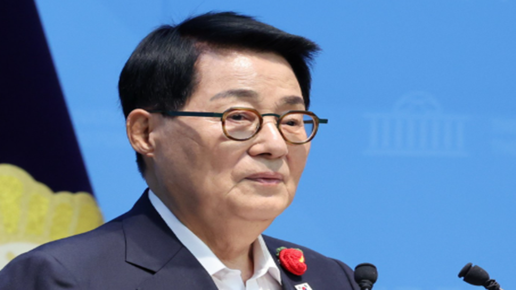 박지원과 주진우가 김승원 법무부 장관 후보자 인사청문회에서 충돌하는 모습