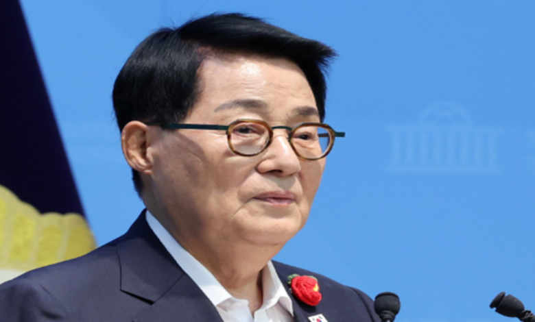 박지원이 칼을 빼 들면 벌어지는 일…그런데 칼끝은 왜 가족을 향하는가