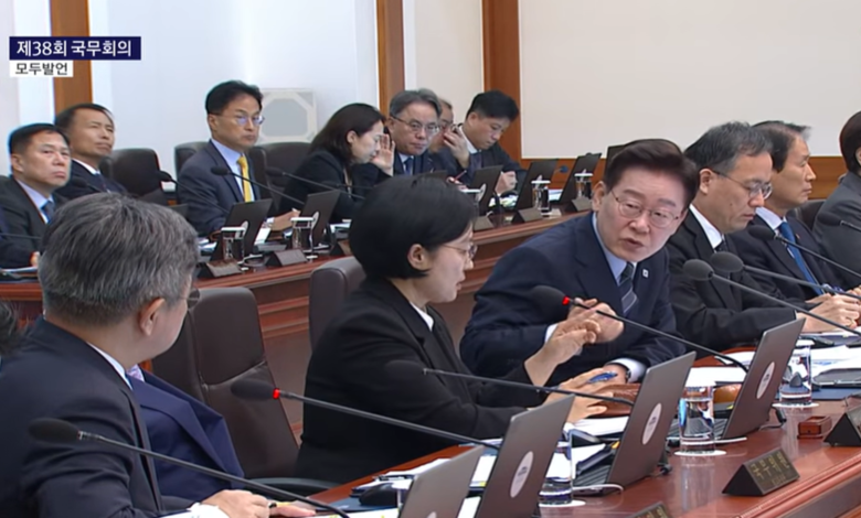 “레드팀은 누구인가?”…李 대통령이 국무회의에서 찾는 ‘불편한 국민’의 얼굴