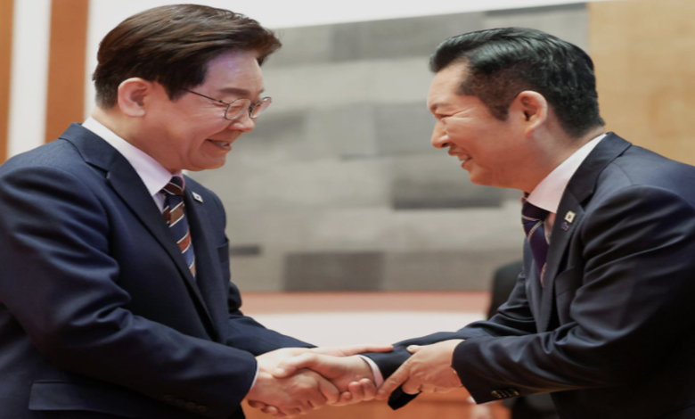 동지인가, 소모품인가…이재명과 정청래의 4시간 만찬, 권력의 방패막이 예고편인가